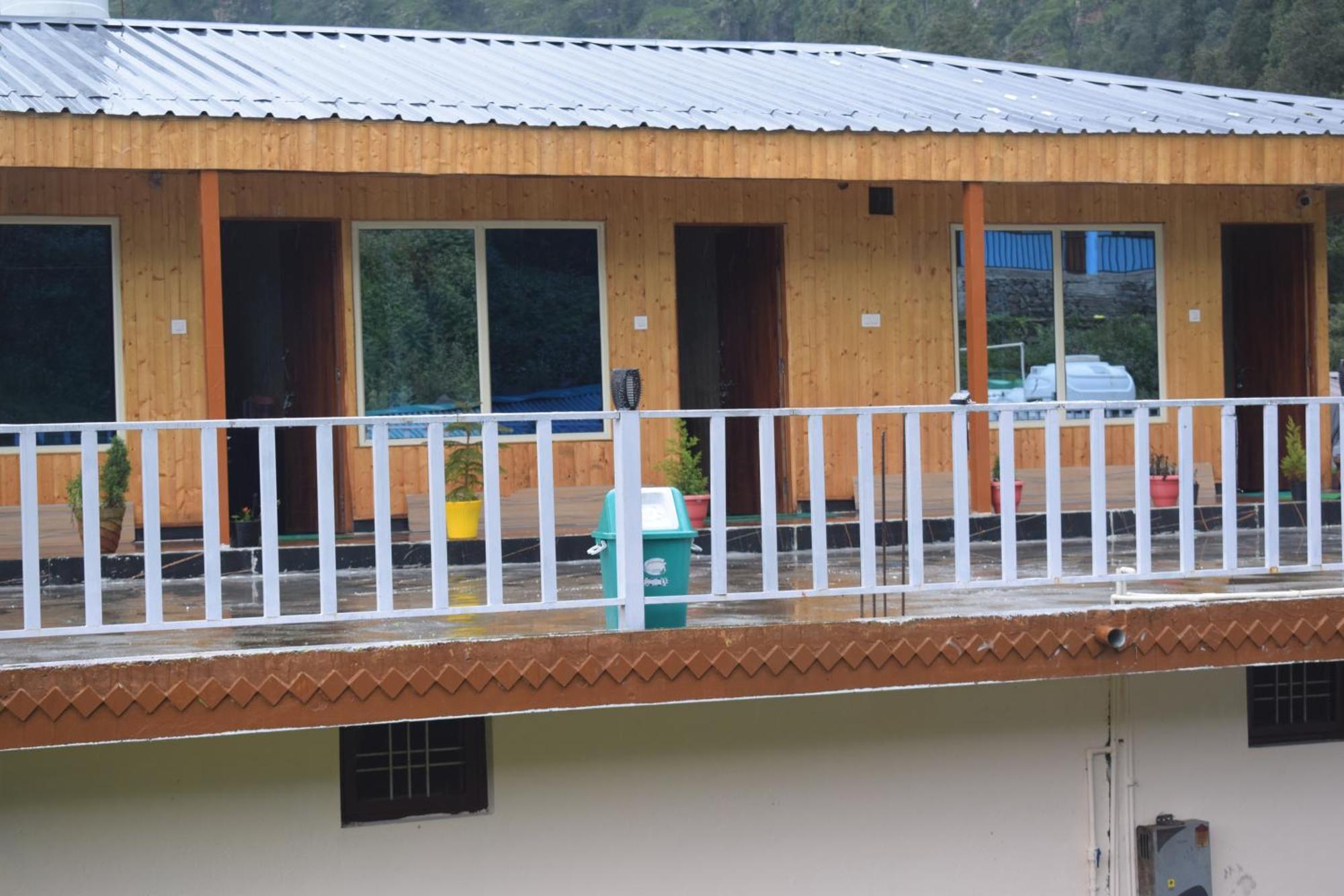 Himrab Chopta Resort Bagian luar foto