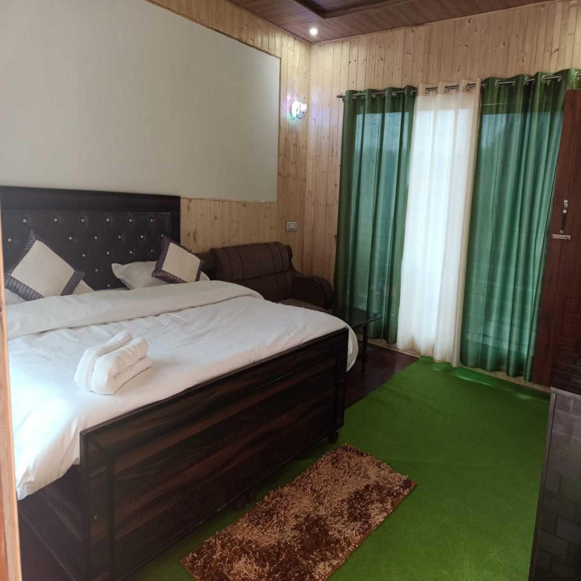 Himrab Chopta Resort Bagian luar foto